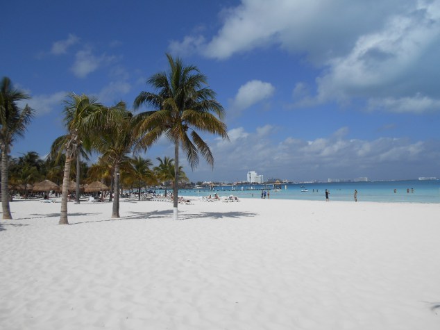 DSCN0142 CANCUN station balbéaire du Mexique