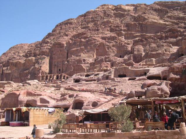 PETRA 4