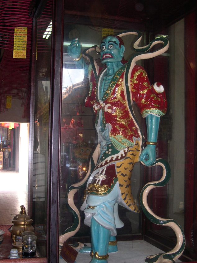 Intérieur d'une Maison de Prière 2