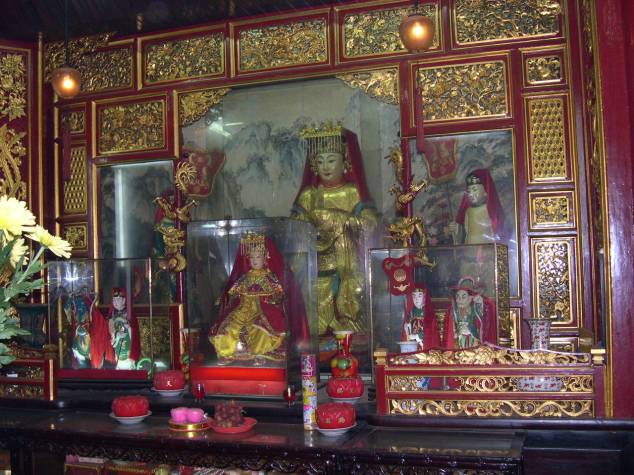 Intérieur d'une Maison de prière 3