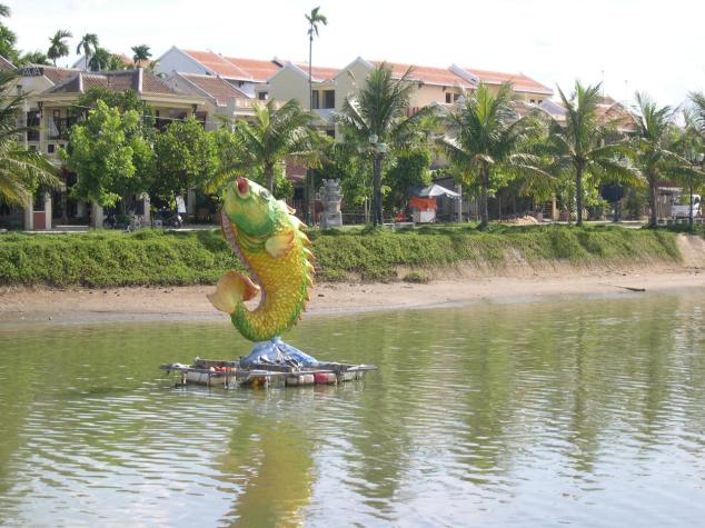 Maisons à Hoian et leur petit canal 2