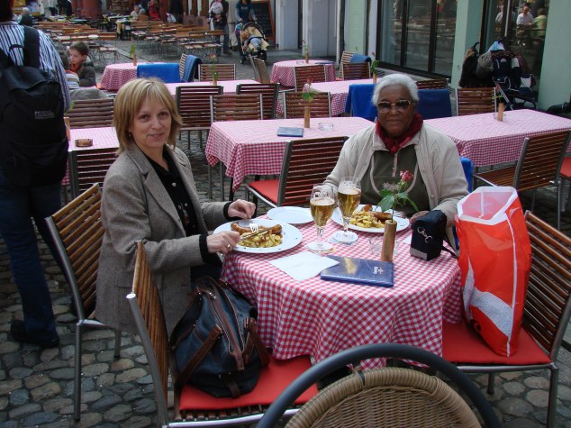 au restaurant Sylviane et Jeanne